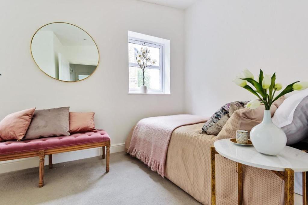 Amazing 3 Bed Interior Designed House With Garden - 114 The Hervey London Exterior photo